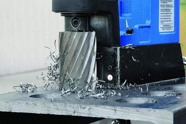 HMD904 MAGNETIC DRILL (1-1/2" X 2" CAPACITY)